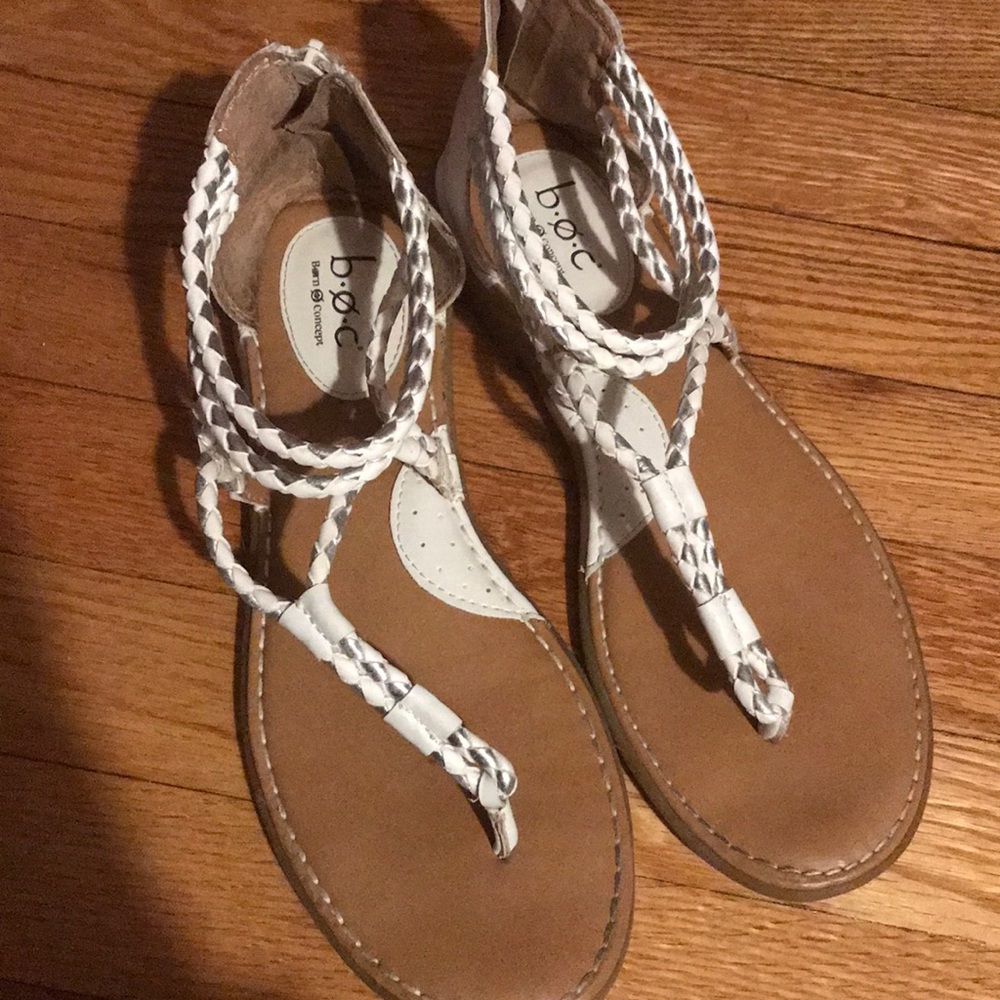Born Sandles